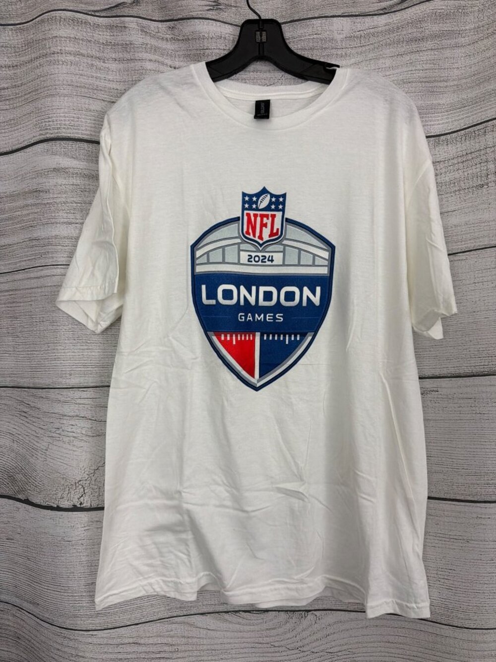 Mens NWOT NFL 2024 London Games Gildan White T-Shirt Size L